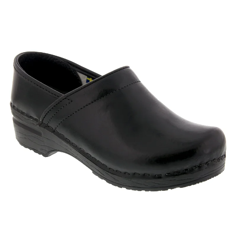 BJORK PROFESSIONAL Women's Black Cabrio Leather Clogs