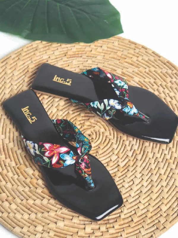 Women Black Printed Open Toe Flats