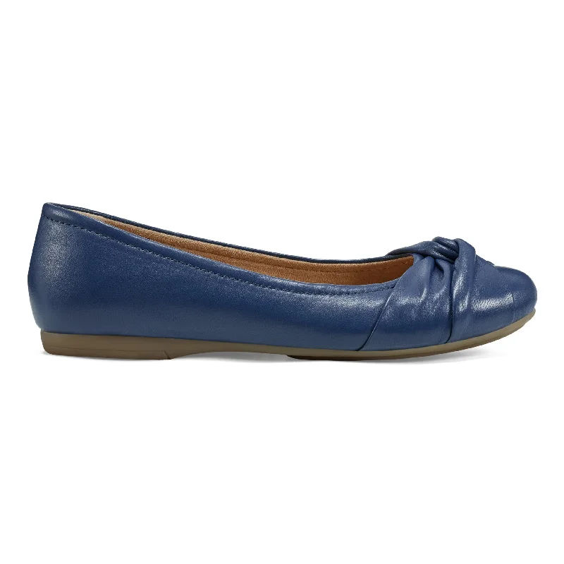 Jacci Lightweight Round Toe Slip-on Dress Flats